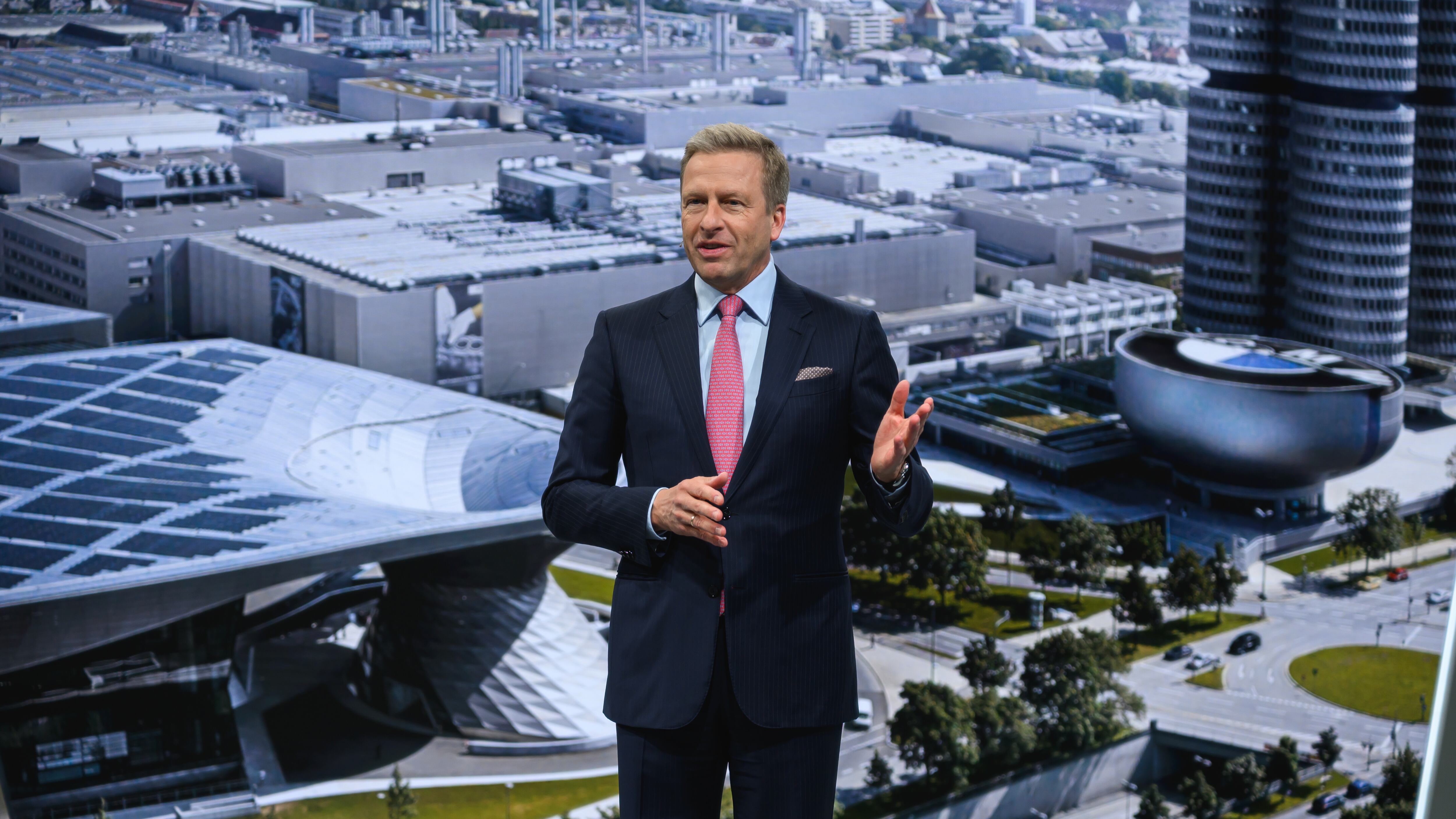 Zum Abschied harsche Worte Richtung EU: Oliver Zipse bei seiner Abschiedsrede auf der BMW Hauptversammlung