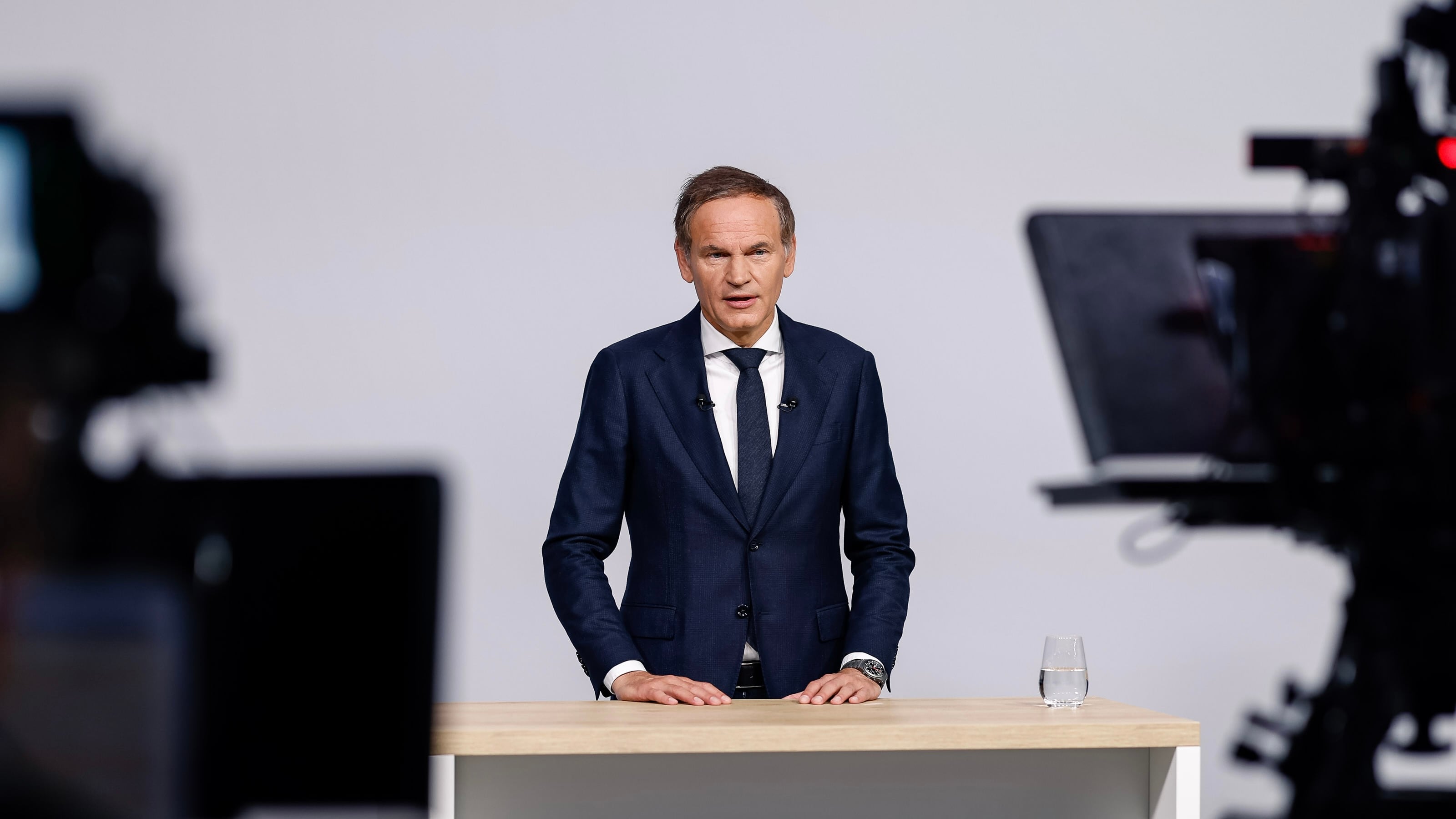 Oliver Blume: „Rund 50.000 Stellen weltweit“