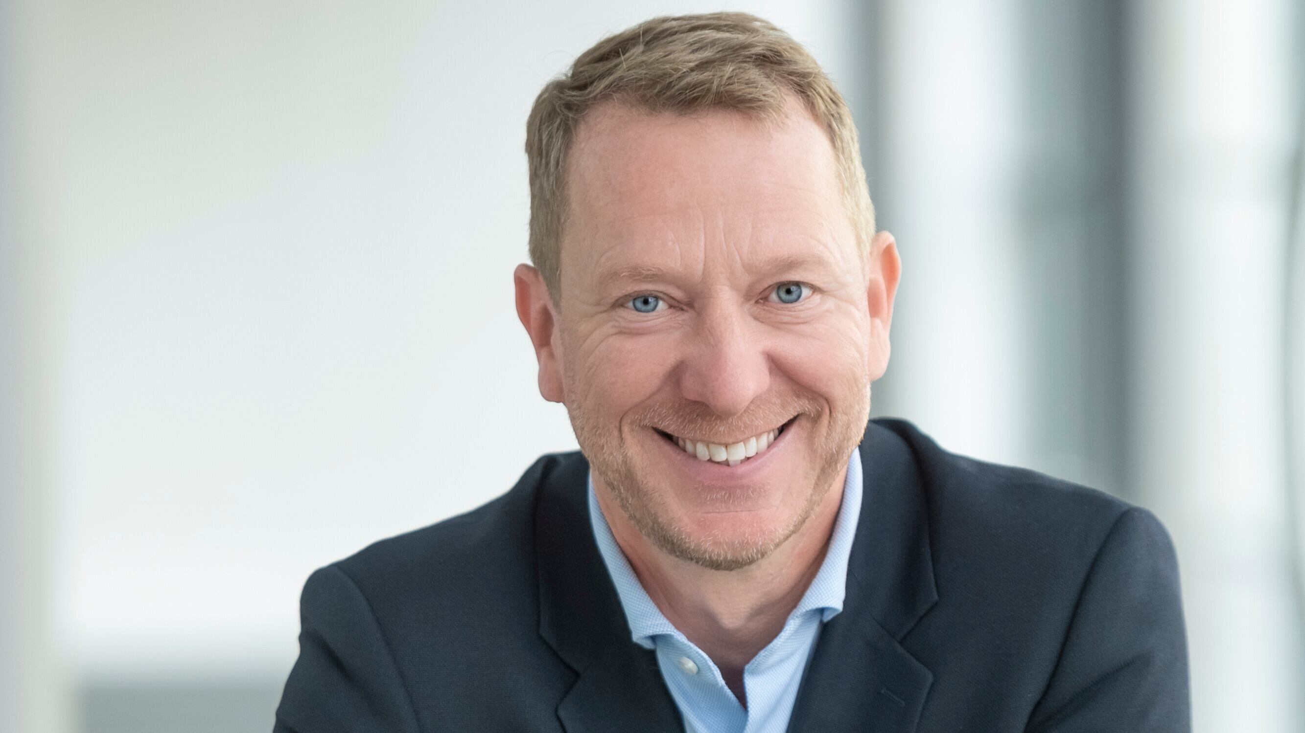 Burkhard Riering im Profil Automobilwoche Chefredakteur