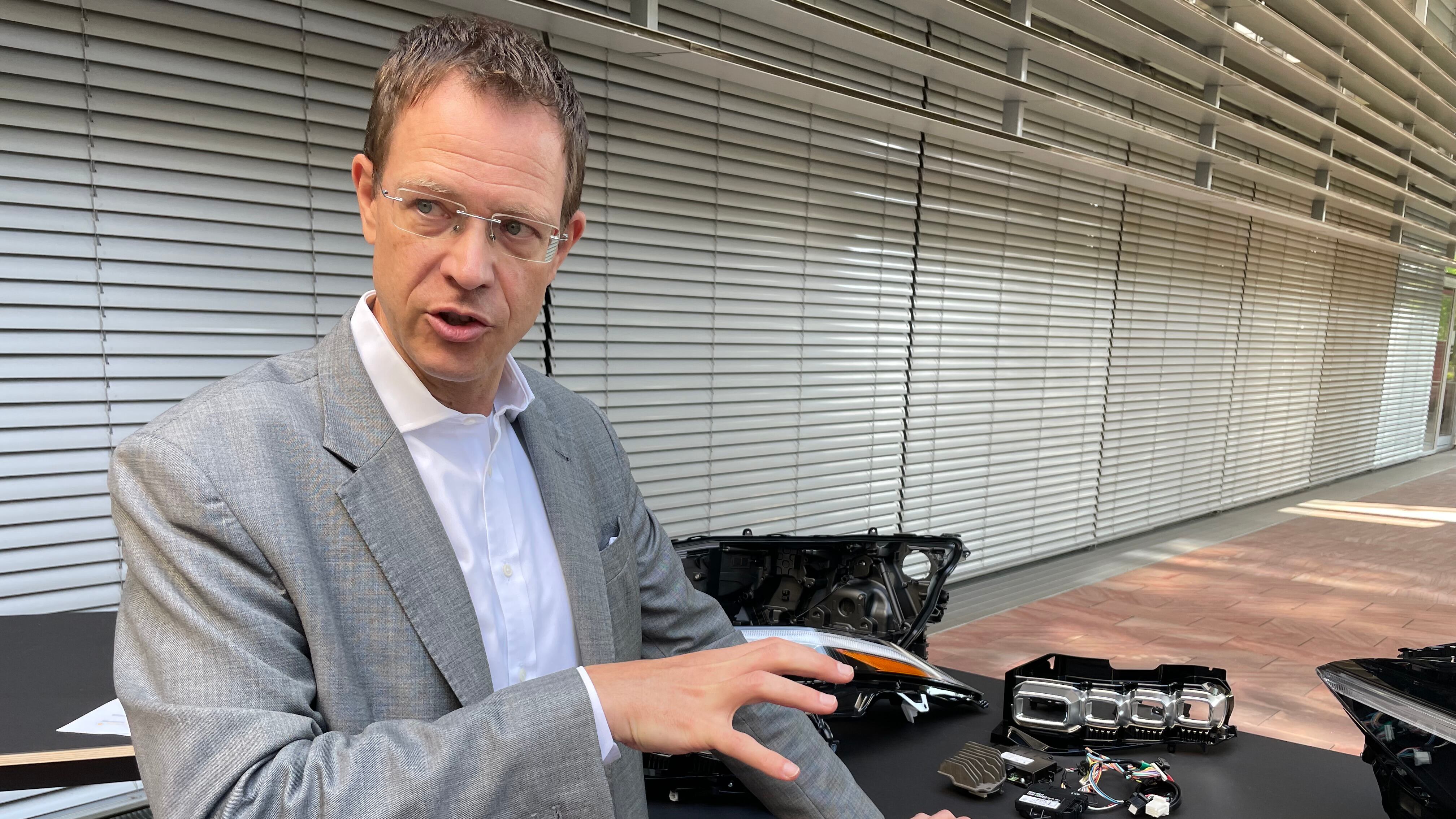 Allianz warnt vor „Scheinwerfer-Falle“: Kleine Schäden als Kostentreiber